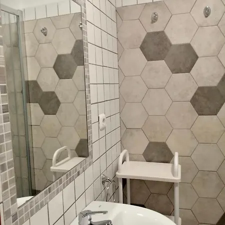 Apain Ht سان سيباستيان