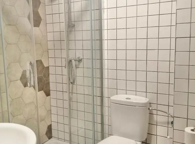 Apain Ht * San Sebastian